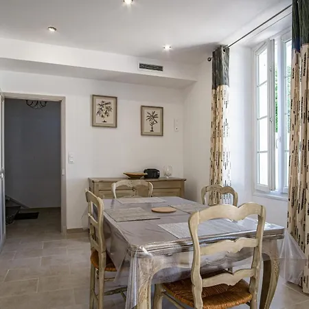 Maison Avec Jardin Proche Du Centre-ville Isle-sur-la-sorgue *